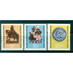 Allemagne - RDA 1969 - Y & T n. 1214/16 - Art populaire national de la Lusace  (Michel n. 1521/23)