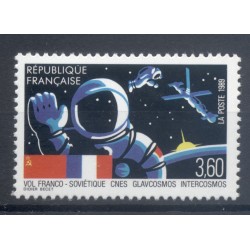 France 1989 - Y & T n. 2571 - "C.N.E.S.-Glavcosmos-Intercosmos" (Michel n. 2707)