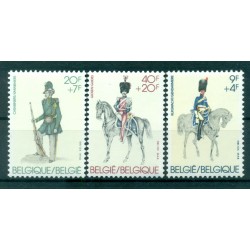 Belgio 1981 - Y & T n. 2030/32 - Antiche uniformi (Michel n. 2083/85)