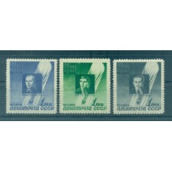 USSR 1944 - Y & T n. 67/69 air mail - Ascension of the Sirius balloon (i)