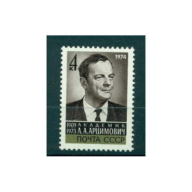 Russie - USSR 1974 - Michel n. 4208 - Lev Artsimovitch