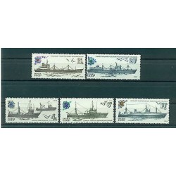 Russie - USSR 1983 - Michel n. 5287/91 - Navires océaniques de la flotte de pêch