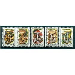 Russie - USSR 1986 - Michel n. 5603/07 - Champignons toxiques non comestibles **