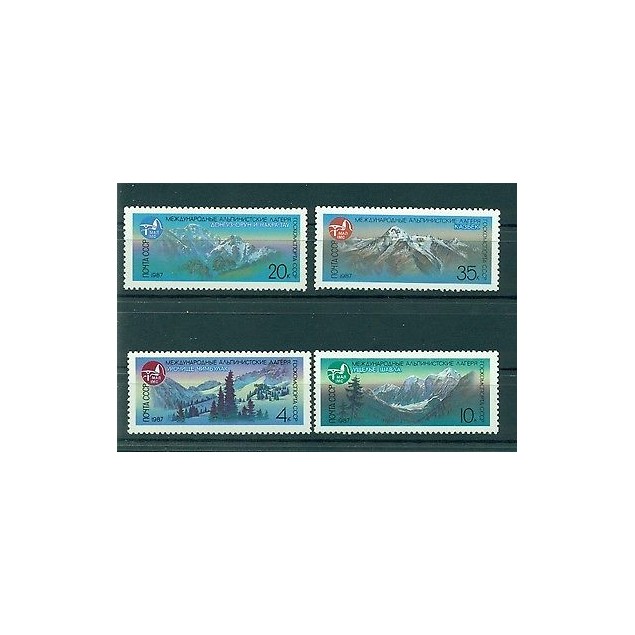 Russie - USSR 1987 - Michel n. 5685/88 - Montagnes (II)